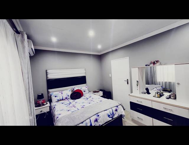 4 BEDROOM FREESTANDING FOR SALE IN ALLANDALE